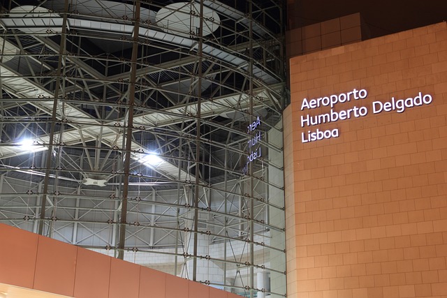 l’aeroporto di Lisbona Humberto Delgado 2022